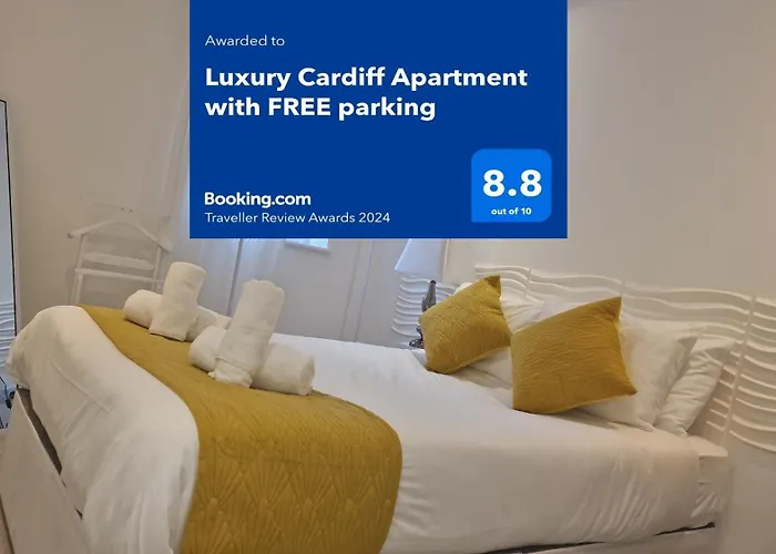 Luxury Cardiff Apartment With Free Parking, Free High-Speed Internet, Fully Equipped Kitchen