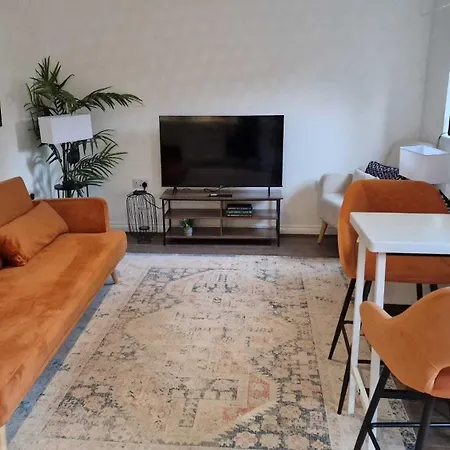 Luxury Cardiff Apartment With Free Parking, Free High-Speed Internet, Fully Equipped Kitchen Exterior photo